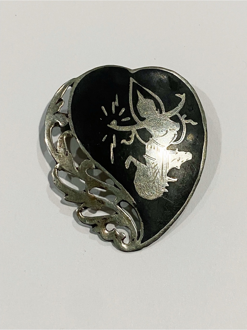 Vintage Siam Sterling Silver Black Enamel Brooch Pin